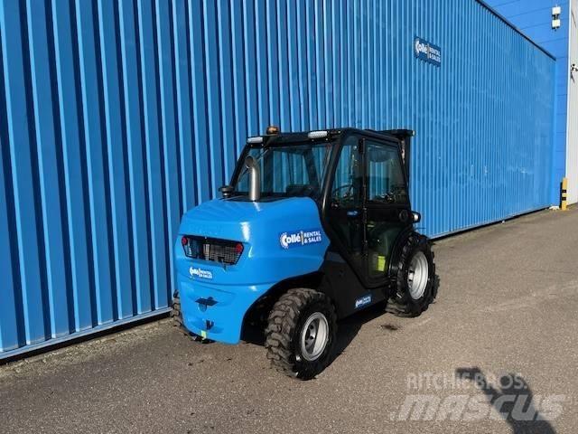 Manitou MC25-4 Manipulador telescópico