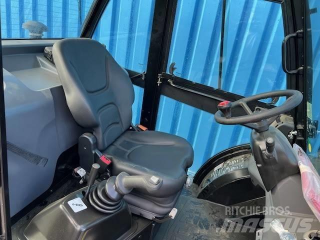 Manitou MC25-4 Manipulador telescópico