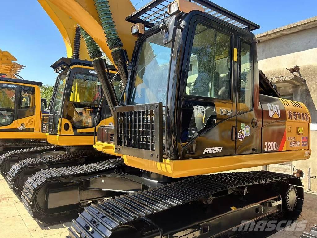 CAT 320 Escavadeiras de esteiras
