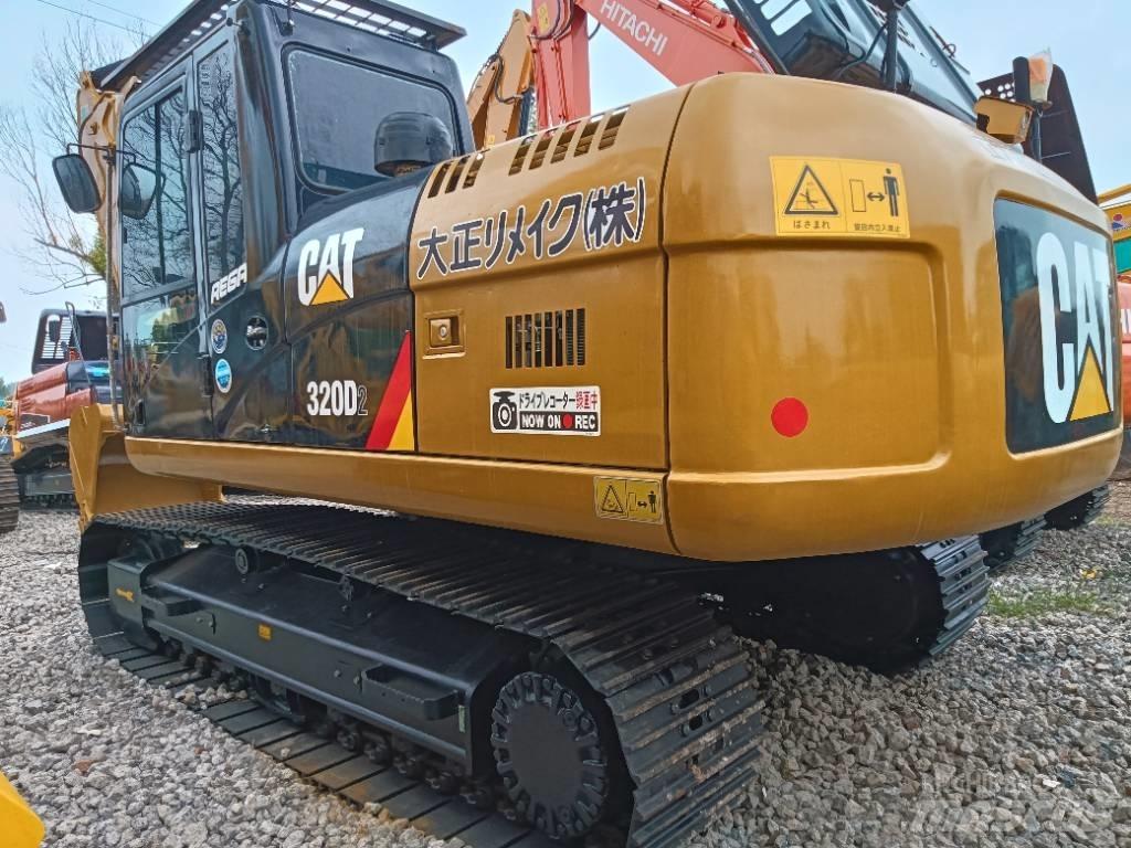 CAT 320D2 Escavadoras Midi 7t - 12t