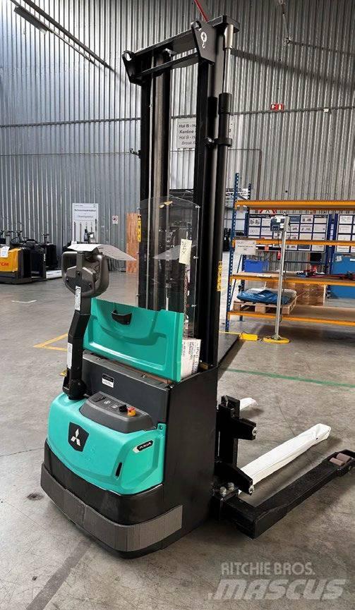 Mitsubishi SBP16N3S Empilhador para operador externo