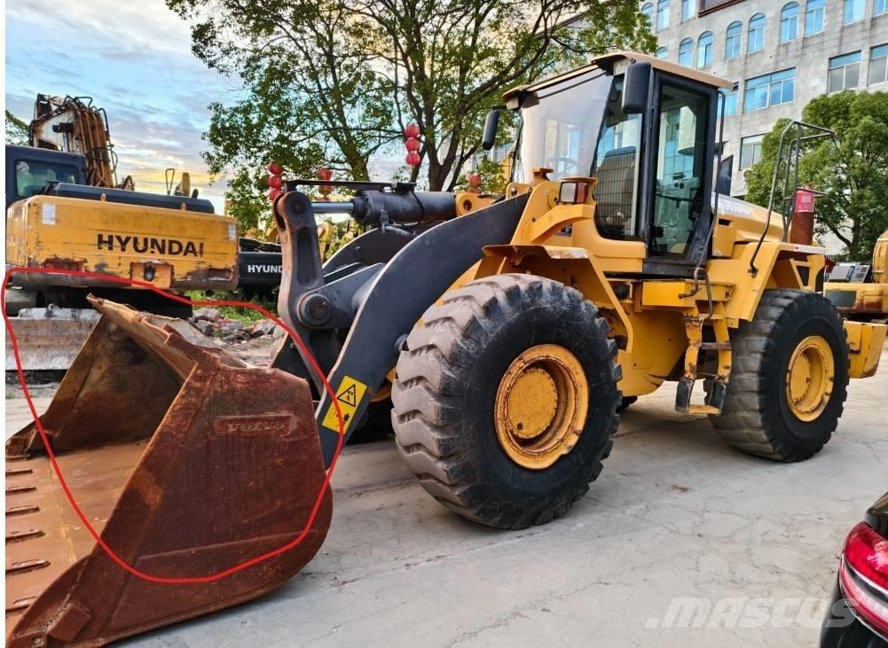 Volvo L 120 Carregadeiras de rodas