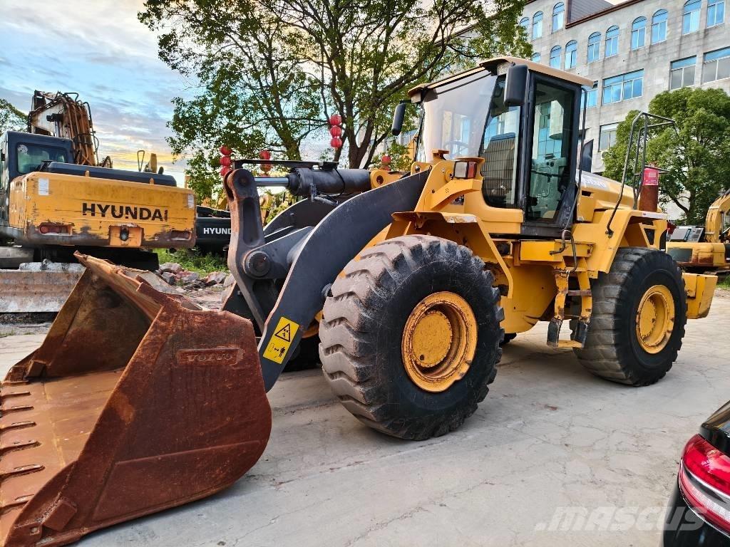 Volvo L 120 Carregadeiras de rodas