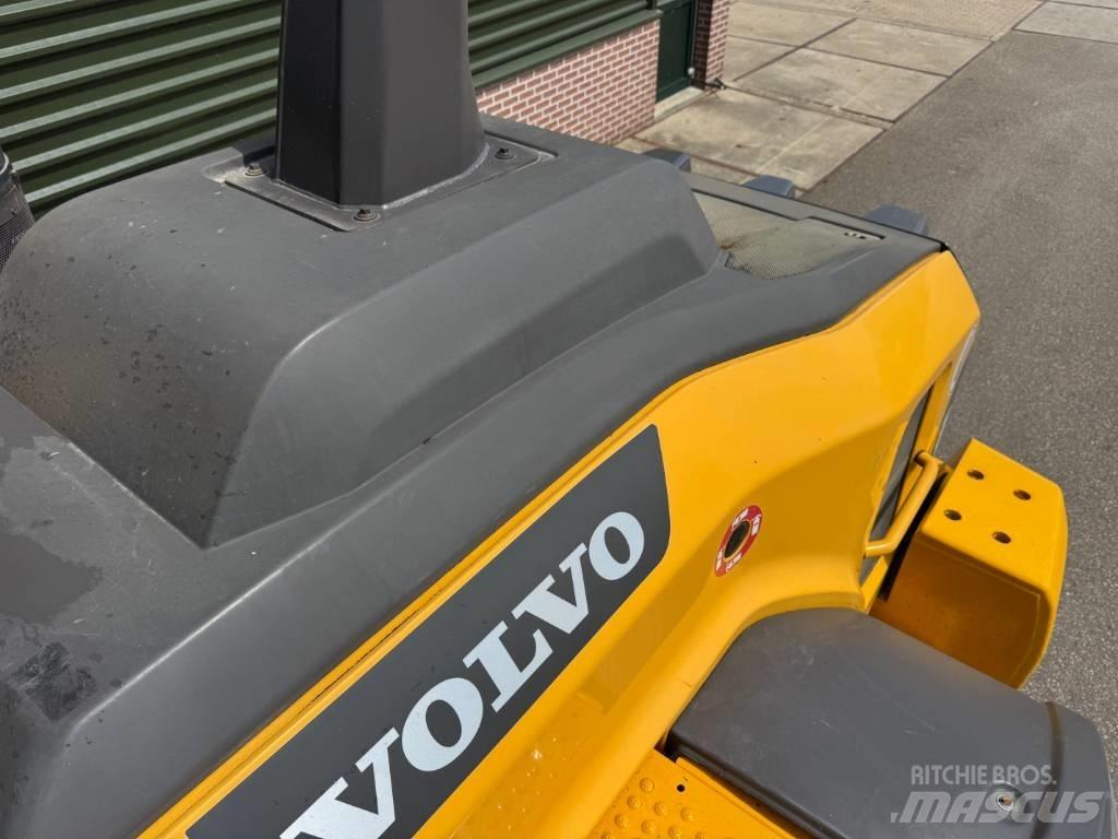 Volvo L 120 H Carregadeiras de rodas