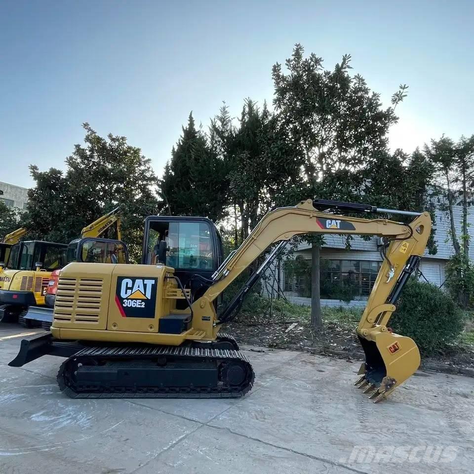 CAT 306E2 Miniescavadeiras