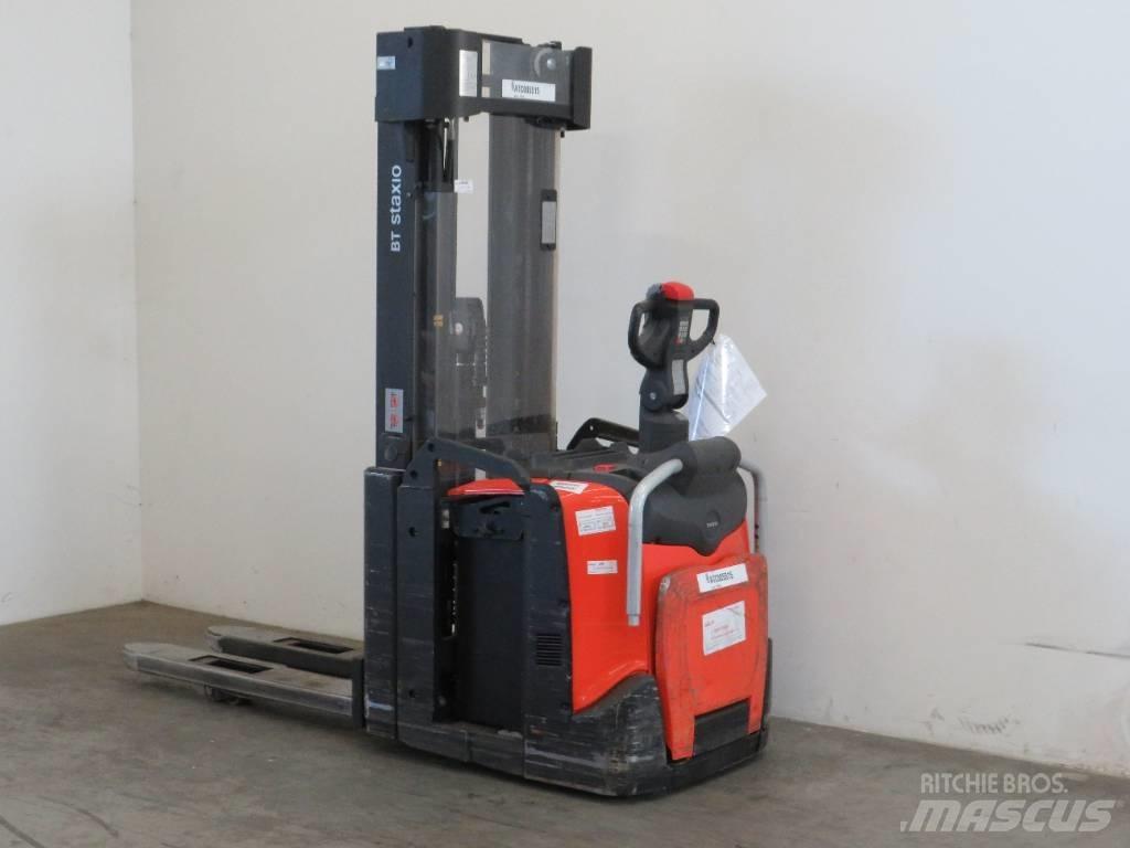 BT SPE 160 L Empilhador para operador externo