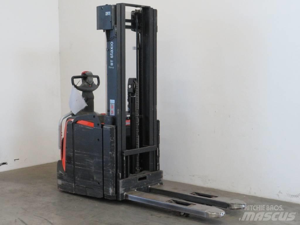 BT SPE 160 L Empilhador para operador externo