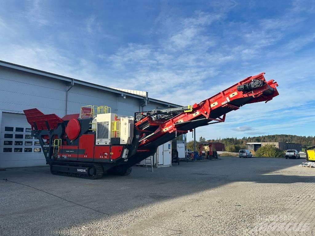 Sandvik UJ443e Britadores móveis