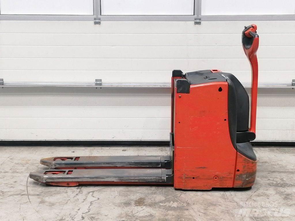 Linde T16L Porta palettes