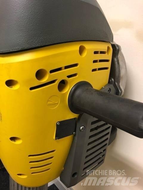 Wacker Neuson BH55rw Martelos de quebragem