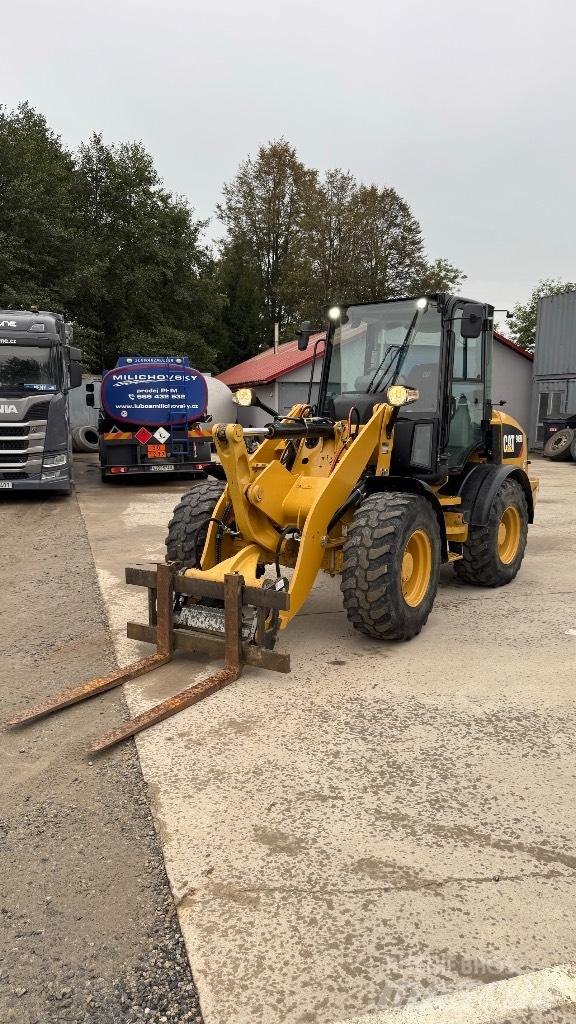 CAT 908 Carregadeiras de rodas