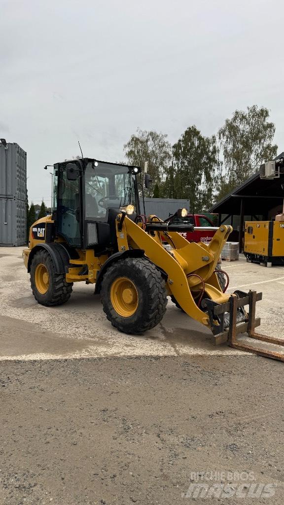 CAT 908 Carregadeiras de rodas