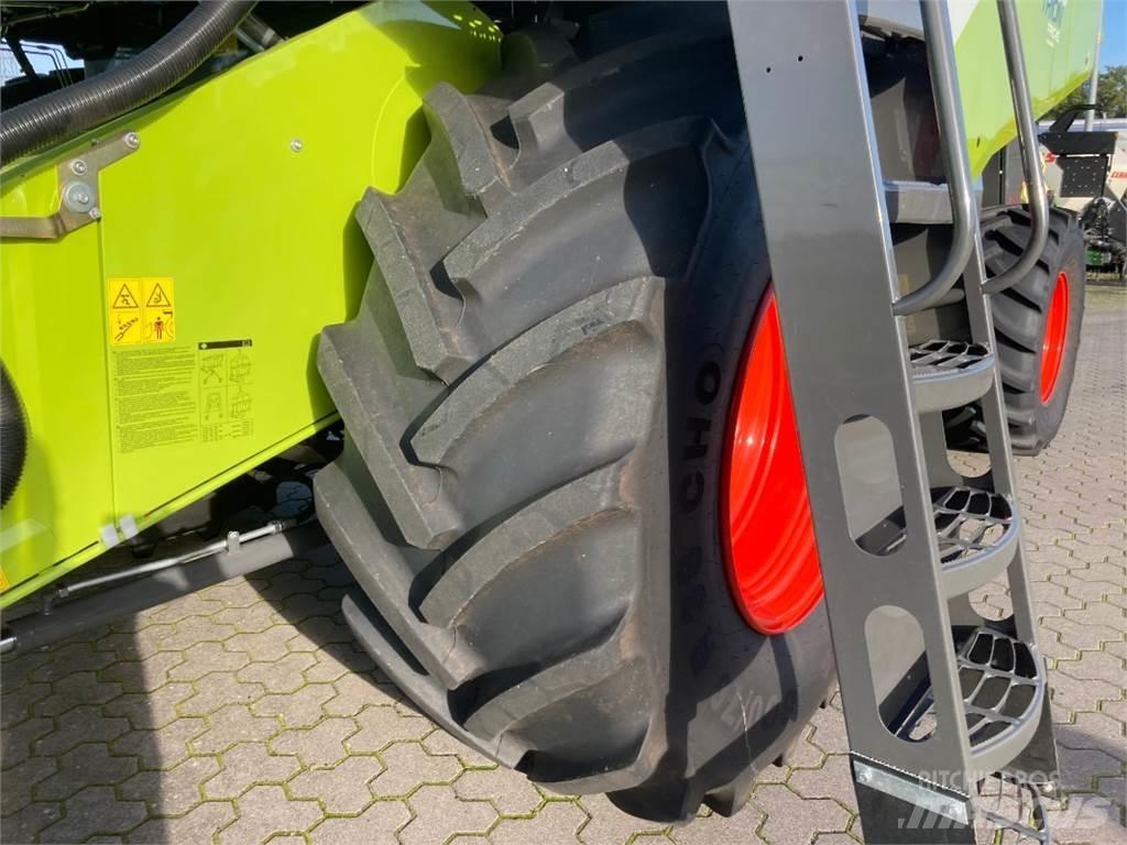 CLAAS Trion 730 Ceifeiras debulhadoras
