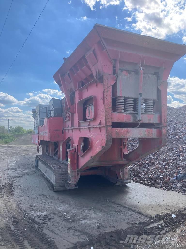 Sandvik QJ 340 Britadores móveis