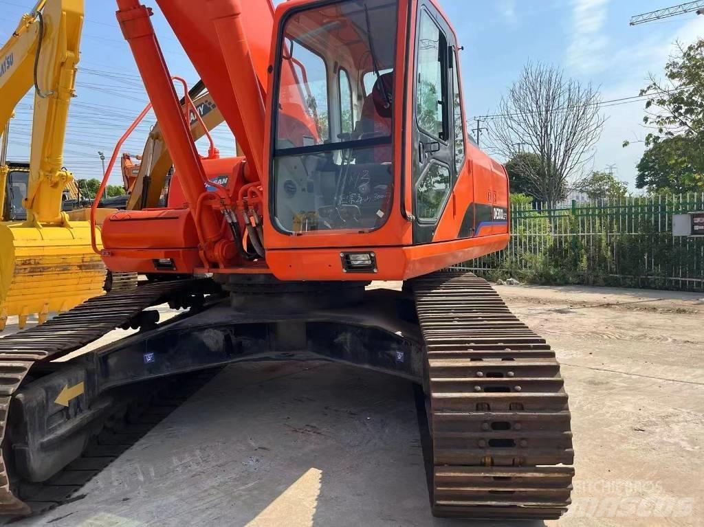 Doosan 300-7 Escavadeiras de esteiras