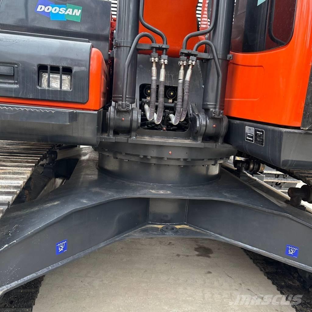 Doosan DX225LC-9 Escavadeiras de esteiras