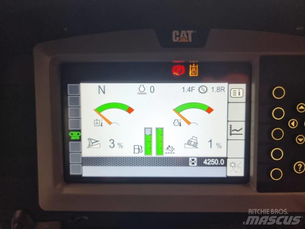CAT D 6 K 2 LGP Dozers - Tratores rastos