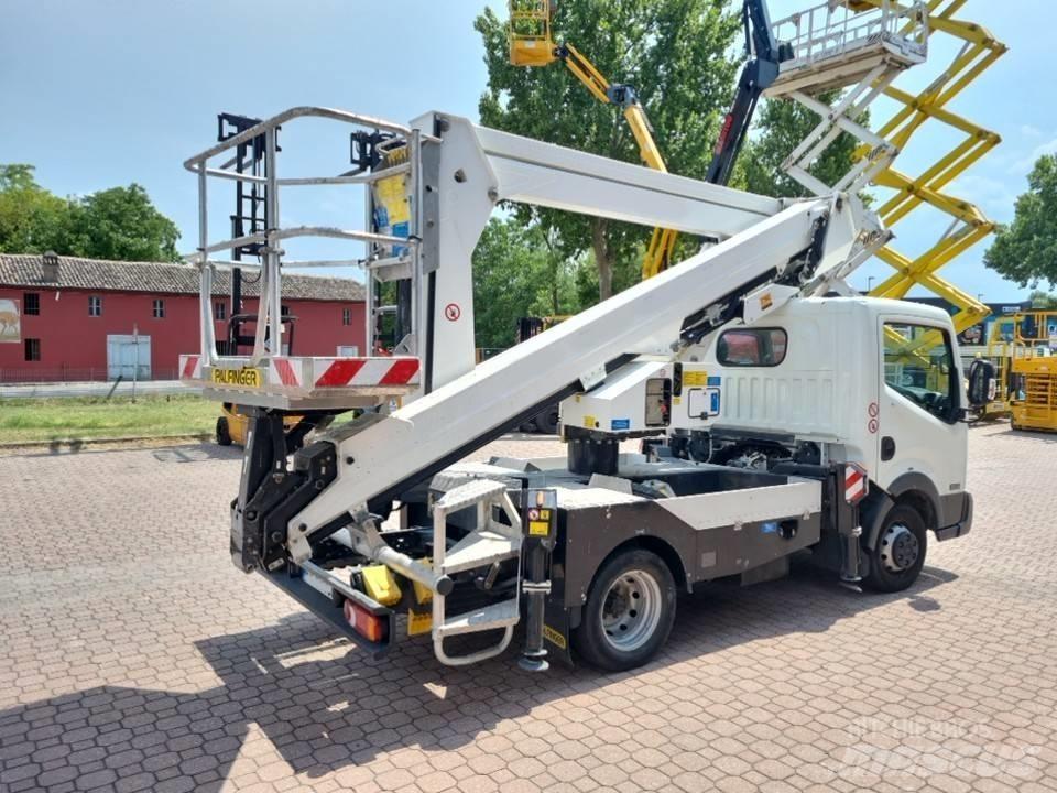 Palfinger P 240 AXE Plataformas aéreas montadas em camião