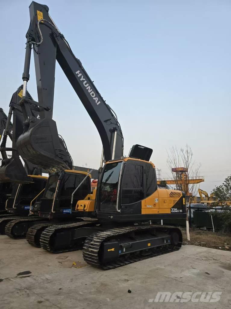 Hyundai 220-9 Escavadoras Midi 7t - 12t