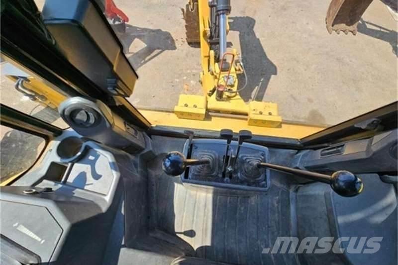 CAT 426F2 TLB Retroescavadeiras