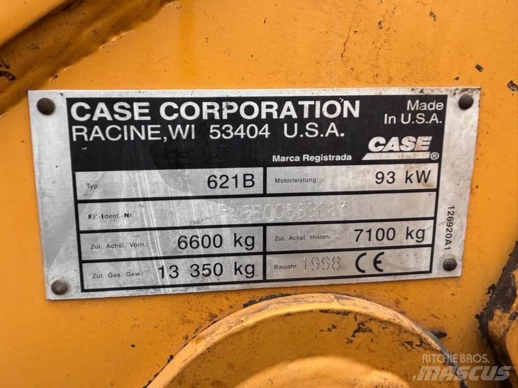 CASE 621B Carregadeiras de rodas