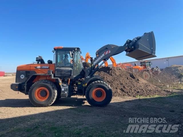 Doosan DL 200 Carregadeiras de rodas