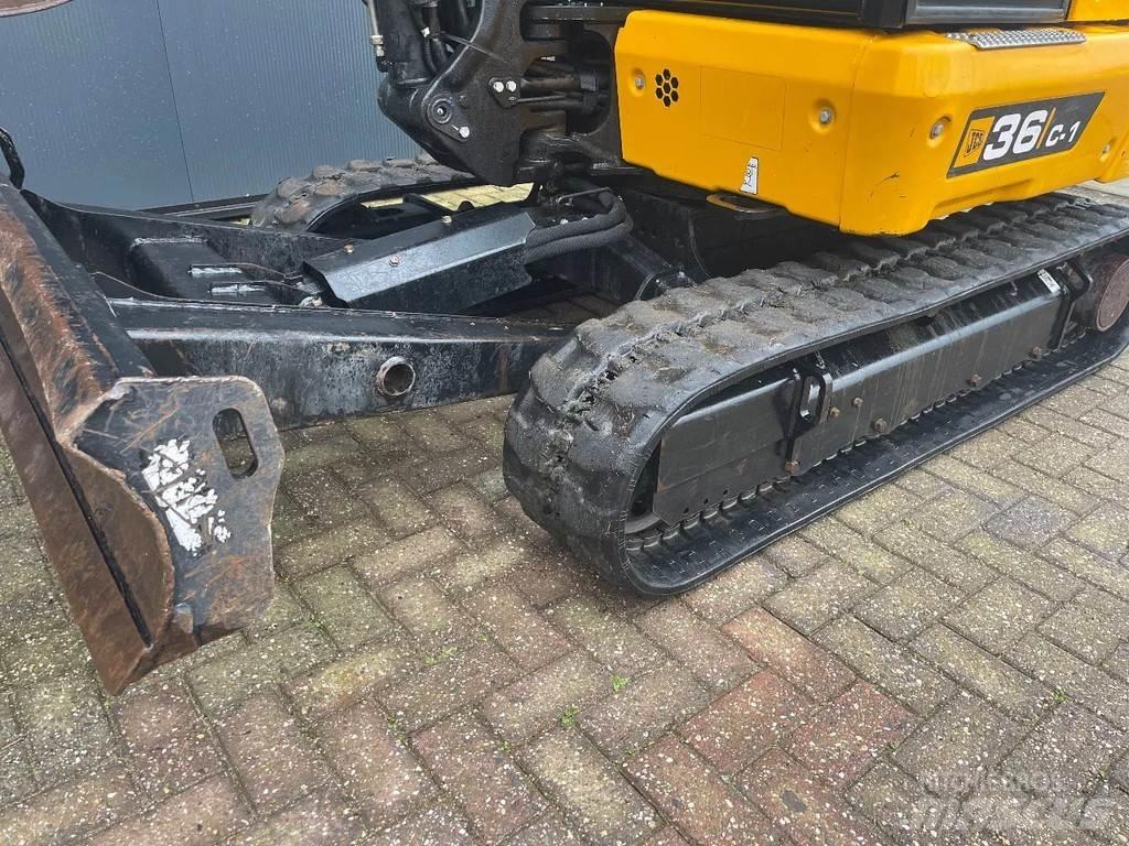JCB 36c1 Miniescavadeiras