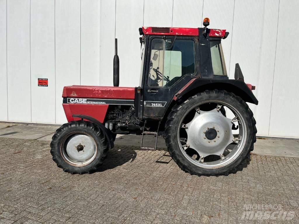 Case IH 745XL Tratores Agrícolas usados