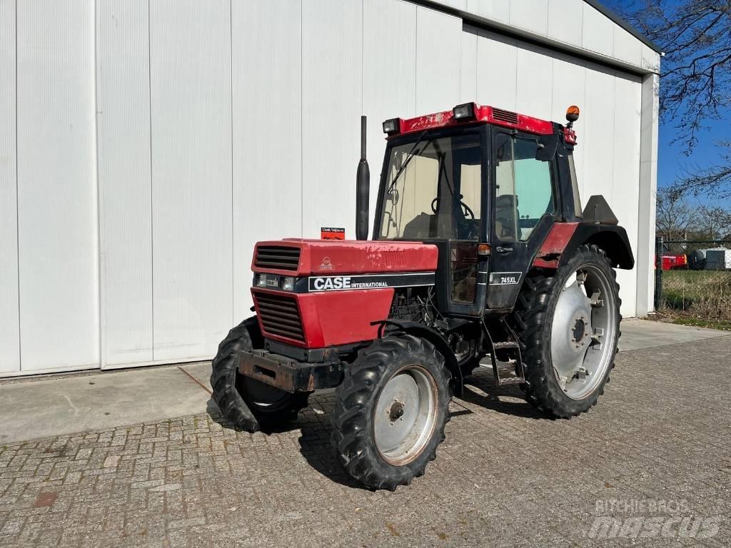 Case IH 745XL Tratores Agrícolas usados