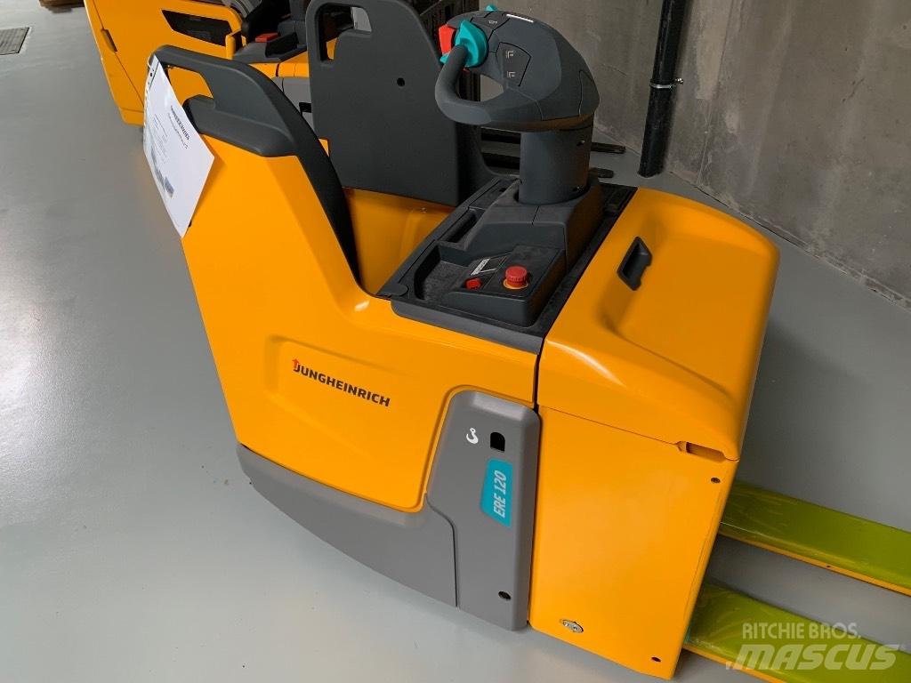 Jungheinrich ERE 120 Porta-paletes com plataforma