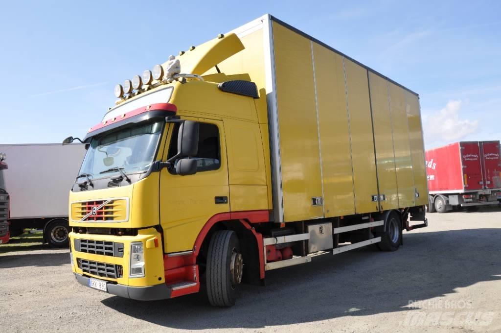 Volvo FM-340 4*2 Caminhões de caixa fechada