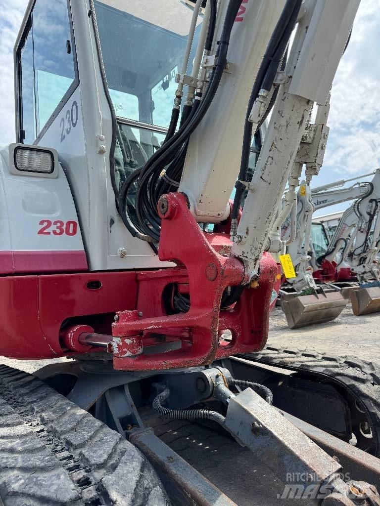 Takeuchi TB 230 Miniescavadeiras