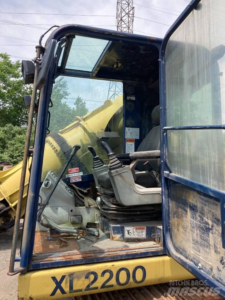 Gradall XL 2200 Escavadeiras de esteiras