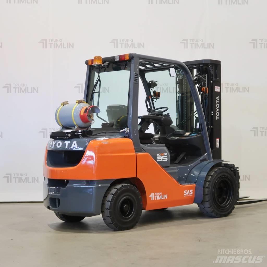 Toyota 02-8FGJF35 Empilhadores a gás
