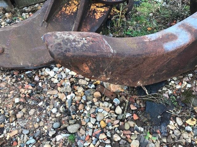 Liebherr Ripper Outros componentes