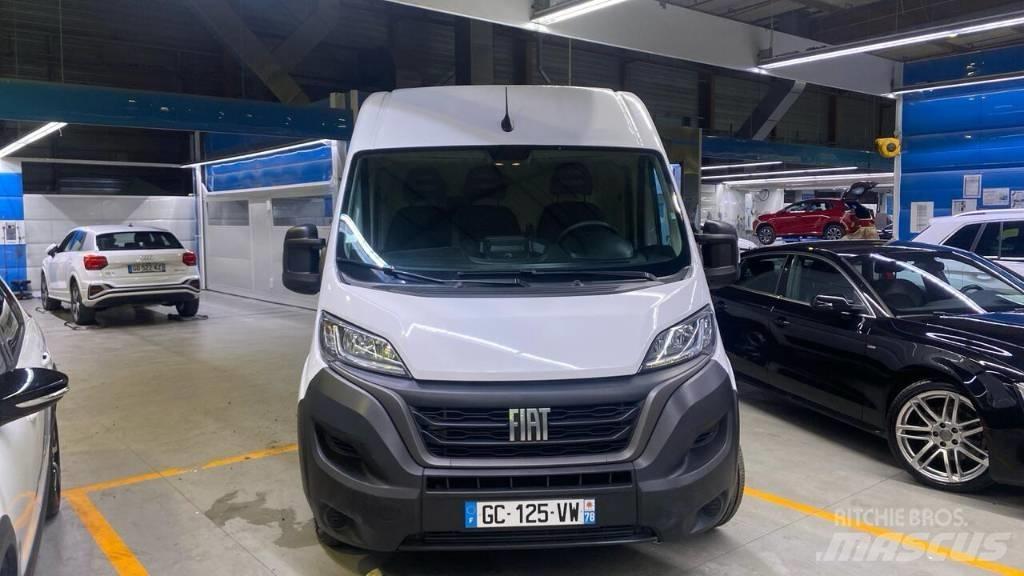 Fiat Ducato 120 Caminhões de caixa fechada