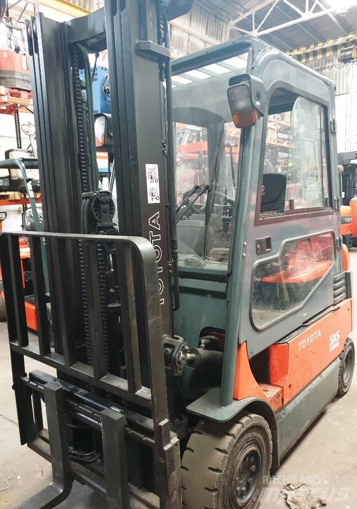 Toyota 7 FBMF 25 Empilhadores eléctricos