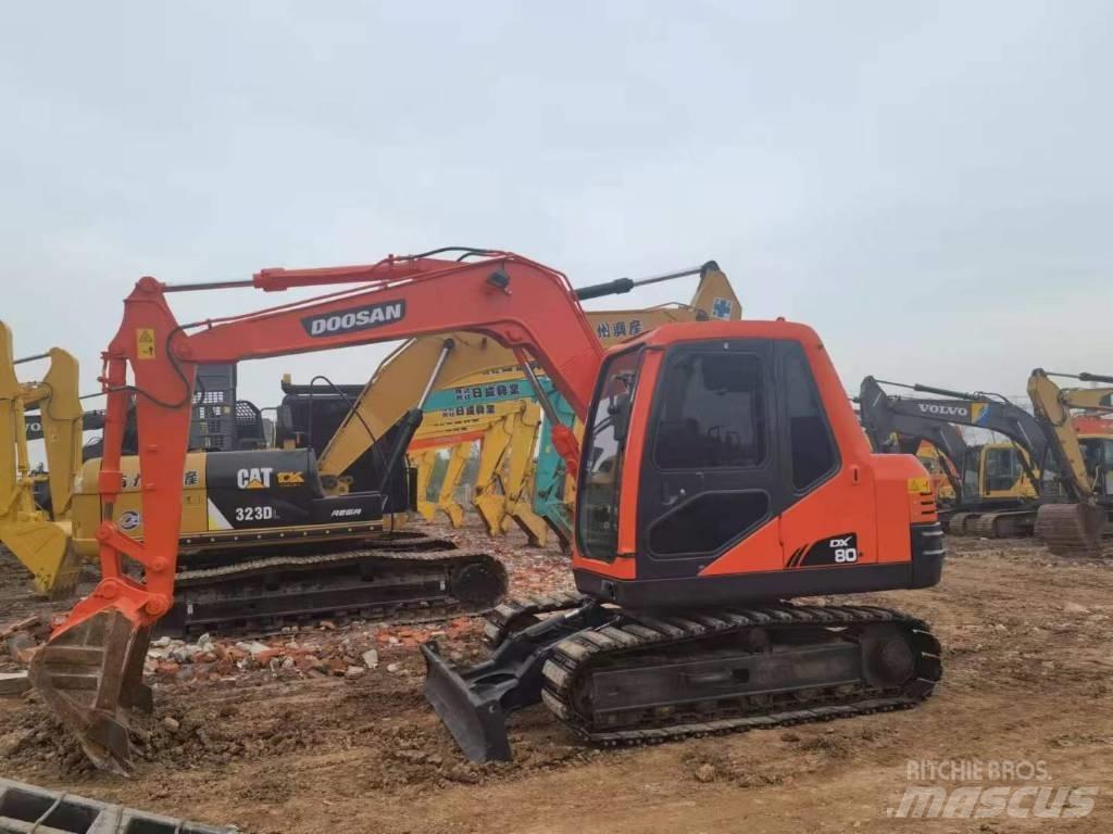 Doosan DX 80 Escavadoras Midi 7t - 12t