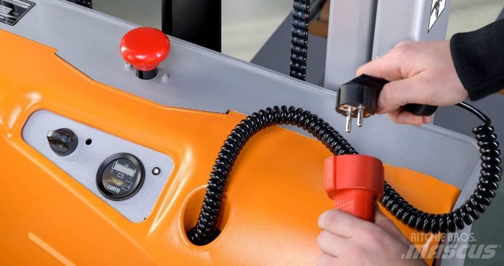 Still ECV10 Empilhador para operador externo
