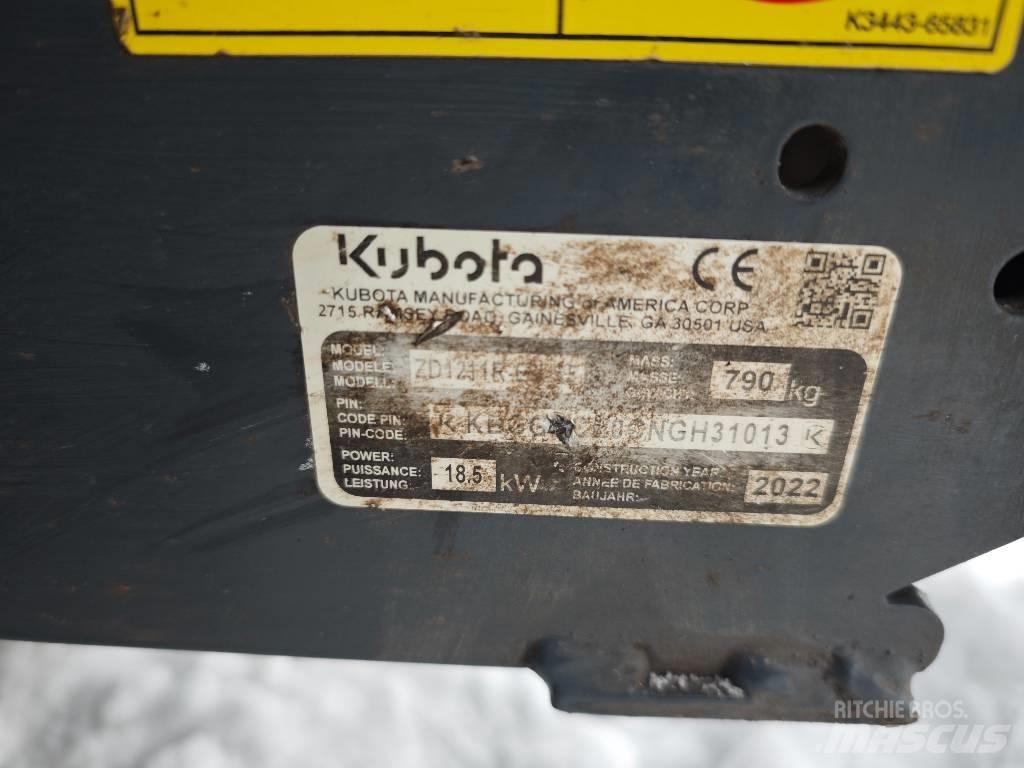 Kubota ZD 1211 Corta-Relvas Riders