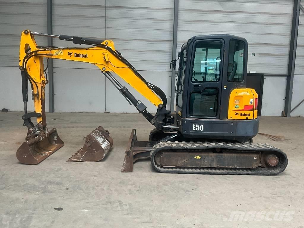 Bobcat E 50 EM Miniescavadeiras