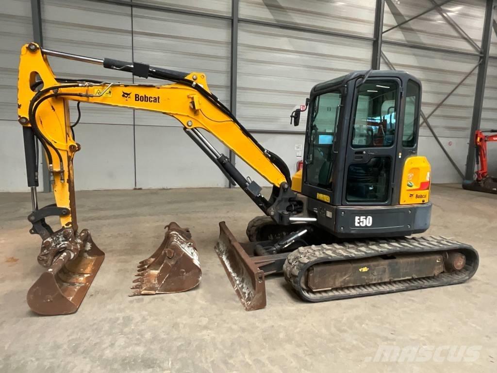 Bobcat E 50 EM Miniescavadeiras
