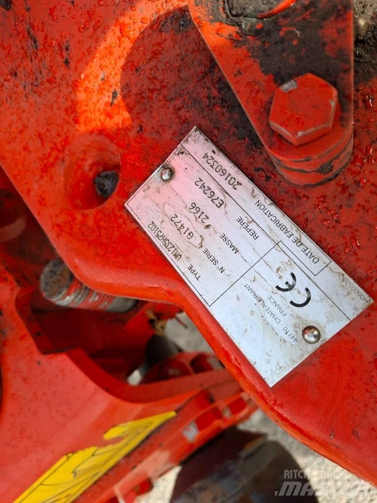 Kuhn Vari-Master 123 Charruas reversíveis