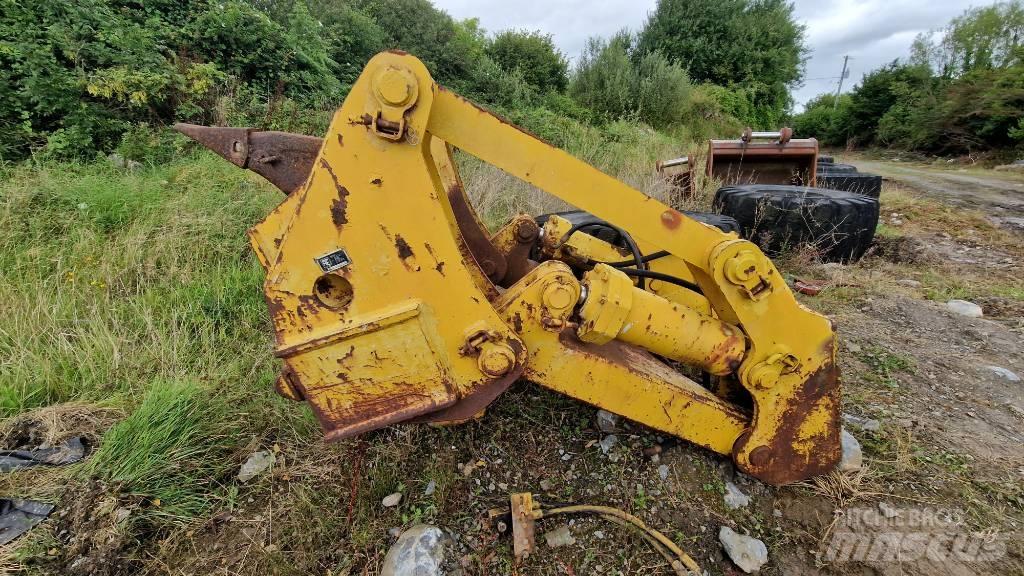 Komatsu D85 Chassis e suspensões