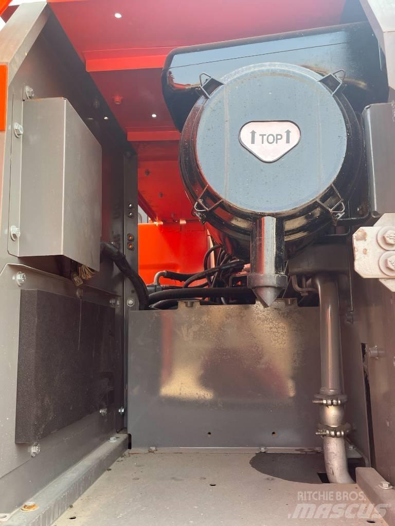 Hitachi 210LC Escavadeiras de esteiras