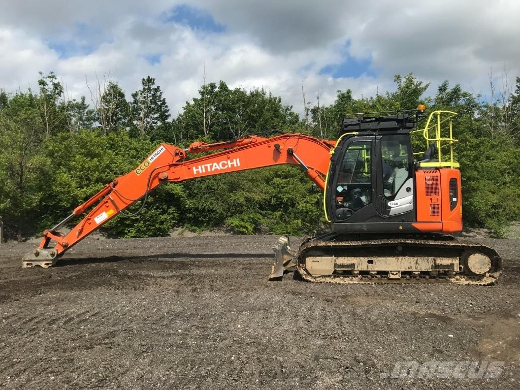 Hitachi ZX 135 US-6 Escavadeiras de esteiras