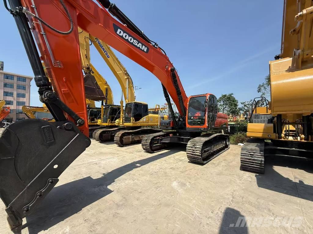 Doosan DX 340 Escavadeiras de esteiras
