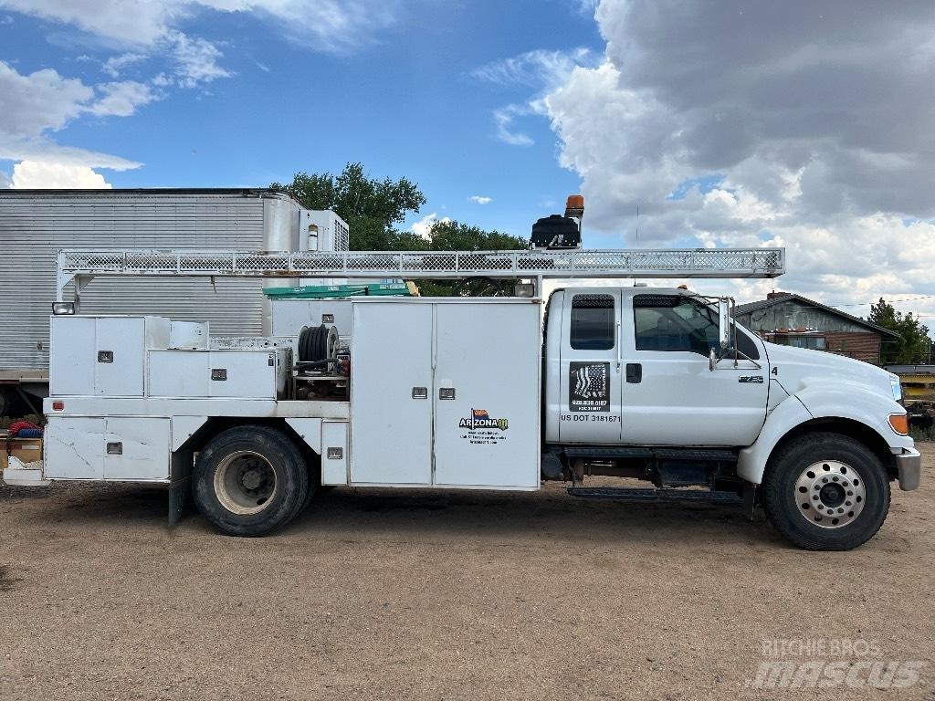 Ford F 750 XL Camiões Municipais / Uso Geral