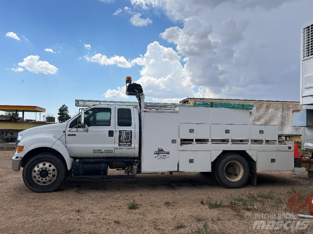 Ford F 750 XL Camiões Municipais / Uso Geral