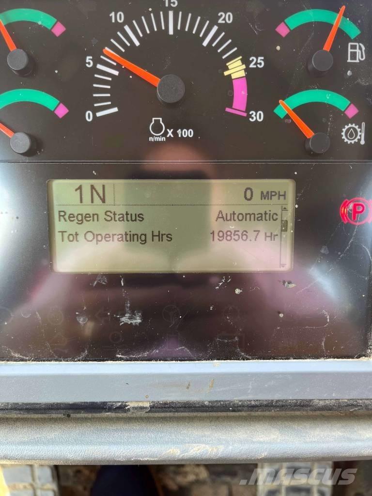 CAT 966 K Carregadeiras de rodas